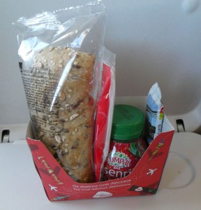 Snack auf dem Flug nach München