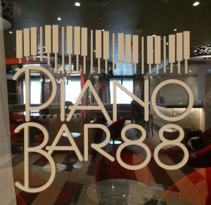 Piano Bar 88
