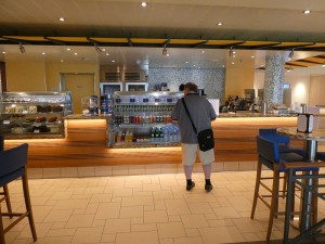 Shake Spot und Javablue Café