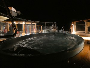 Havana Pool bei Nacht