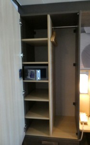 Schrank links