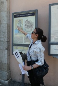 Sabrina erklärt die Stadt