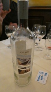 Karmis Cuvée vom Weingut Tharros