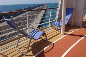 Stühle am Heck auf Deck 5