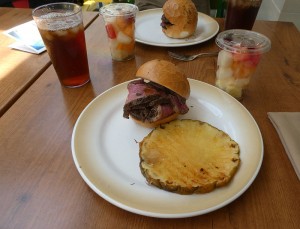 Mittagessen im Park Café