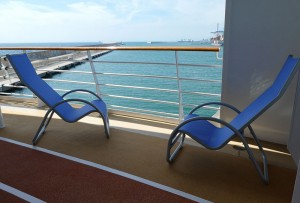 Stühle am Heck auf Deck 5