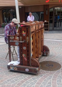 Stowaway Piano Player