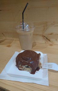 Nutella Cinnamon Bun und Cold Brew Coffee