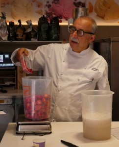Sergio legt Hand an