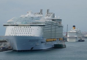 Symphony of the Seas, Costa Pacifica