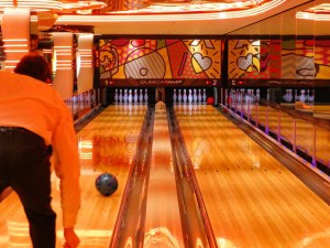 Arcade Games & Bowling