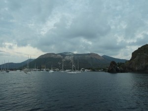 erster Blick auf den Vulkan