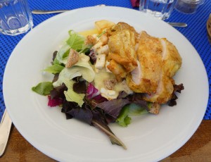 Salat mit Huhn