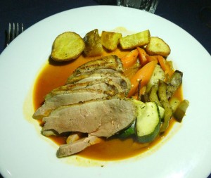 Entenbrust mit Kartoffeln und Gemüse