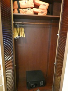 Schrank