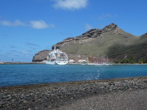 Aranui 5 in Hakahau