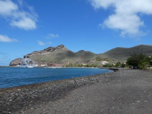 Aranui 5 in Hakahau