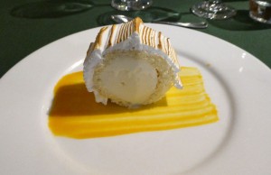 Omelette Norvégienne - Baked Alaska mit Kokosnuss-Eis
