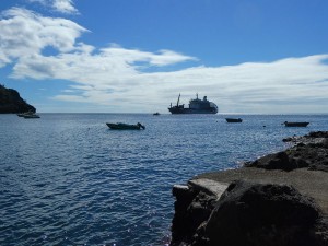 Aranui 5 vor Vaitahu