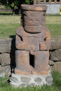 Tohua Iotete mit Tikis