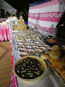Buffet zum polynesischen Abend