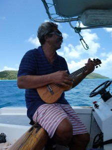 unser Skipper singt Bora Bora