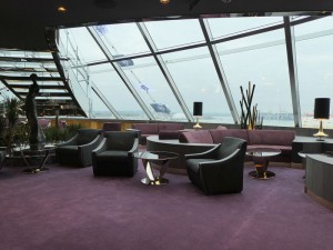 Top Sail Lounge