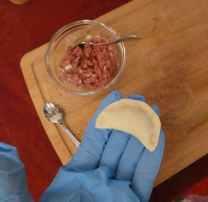 Pelmeni füllen