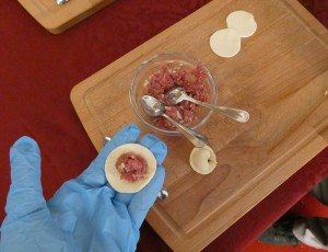 Pelmeni füllen