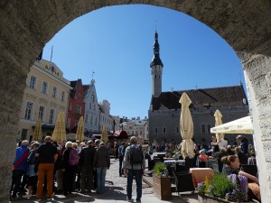 Marktplatz und Rathaus