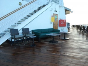 Terrasse beim Club Bistro