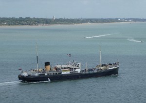 Dampfer auf Ausflug