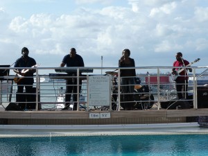 Musik am Terrace Pool zum Sail Away