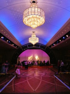 Queens Room - Ballroom & Latin Dance Music