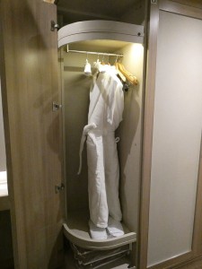 Schrank 3