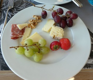 Obst und Käse