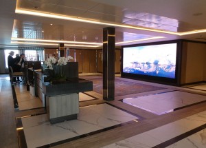 Atrium mit Rezeption