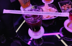 Port Tonic mit abbaubarem Strohhalm