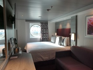 Blick zum Bett