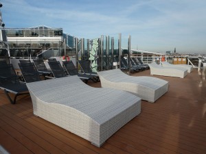 Horizon Pool & Amphitheatre