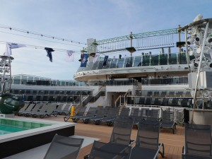 Horizon Pool & Amphitheatre