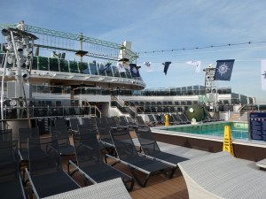 Horizon Pool & Amphitheatre