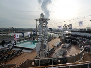 Horizon Pool & Amphitheatre