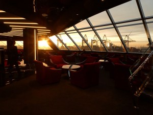 Top Sail Lounge