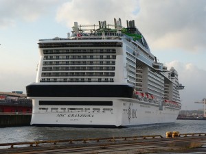 MSC Grandiosa in Hamburg