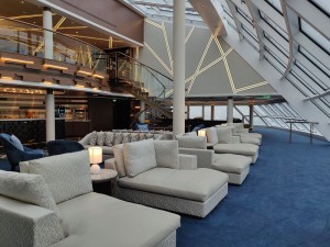 Horizon Lounge