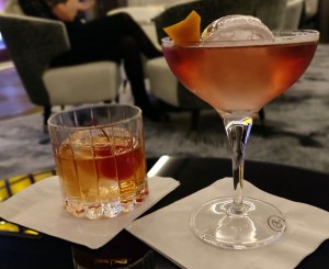 The Volunteer und Bonne Soirée