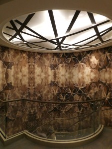 Treppe vom Spa zum Fitness Center