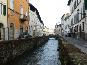Via del Fosso