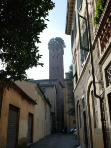 Torre Guinigi